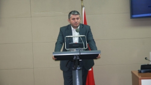 BAKIRKÖY BELEDİYE MECLİSİNE BAŞKAN YARDIMCISI TAŞKIN TOPRAK'IN KONUŞMASI DAMGA VURDU