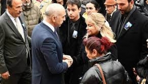 BAKIRKÖY BELEDİYE BAŞKANI DR. KERİMOĞLU'NDAN , ESKİ BAŞKANA VEFA ''ATEŞ ÜNAL ERZEN SONSUZLUĞA UĞURLANDI''