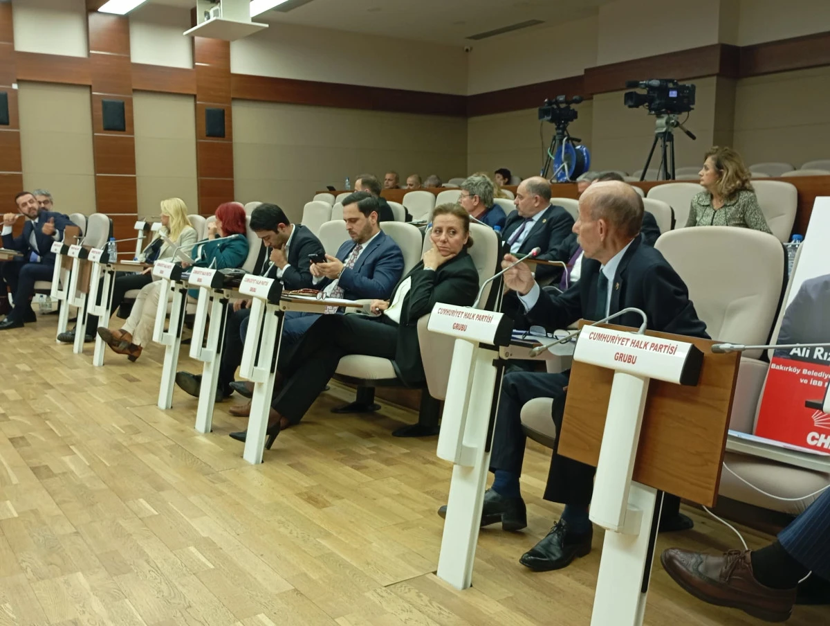 BAKIRKÖY BELEDİYE MECLİSİNDE SERT TARTIŞMA!