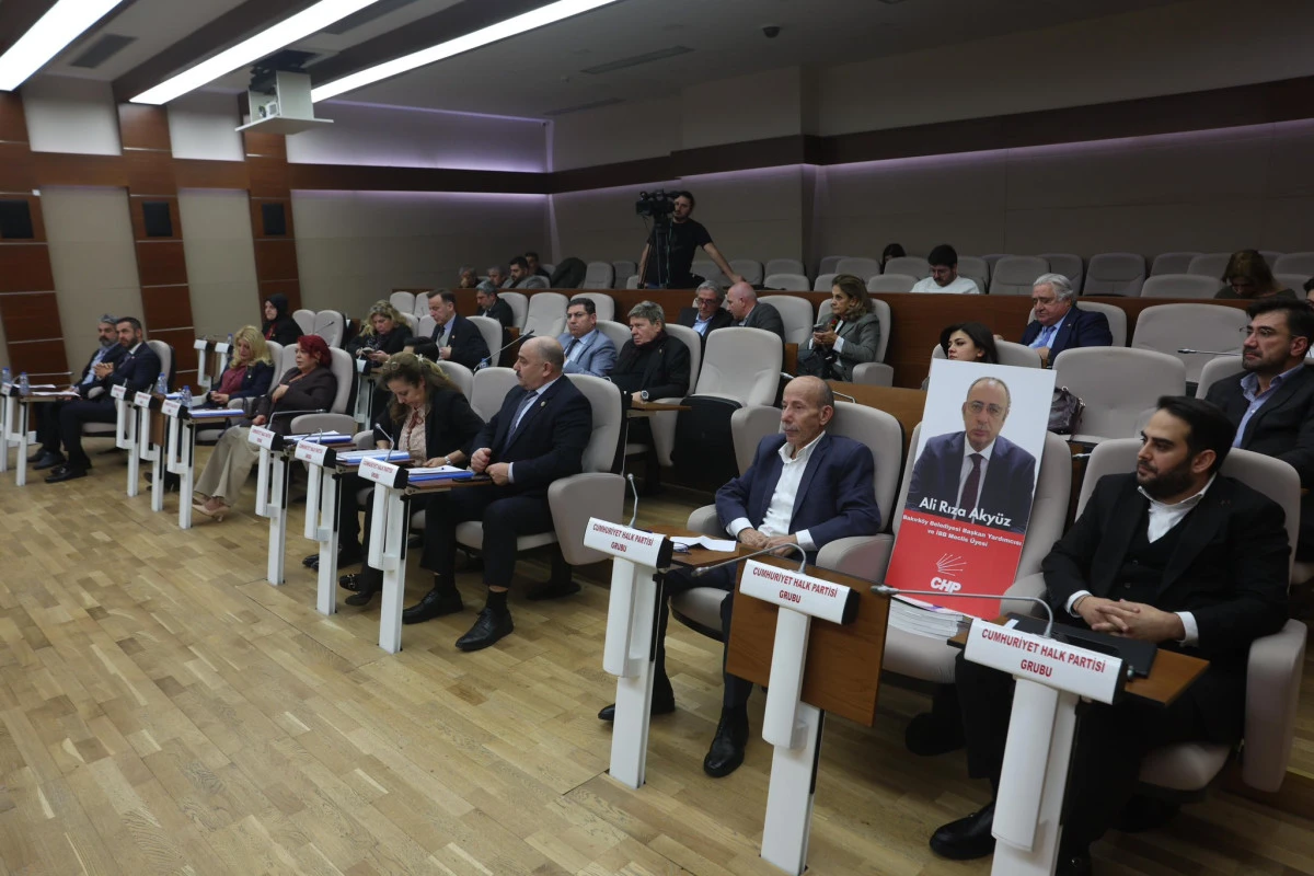 BAKIRKÖY BELEDİYE MECLİSİNDE SERT TARTIŞMA!